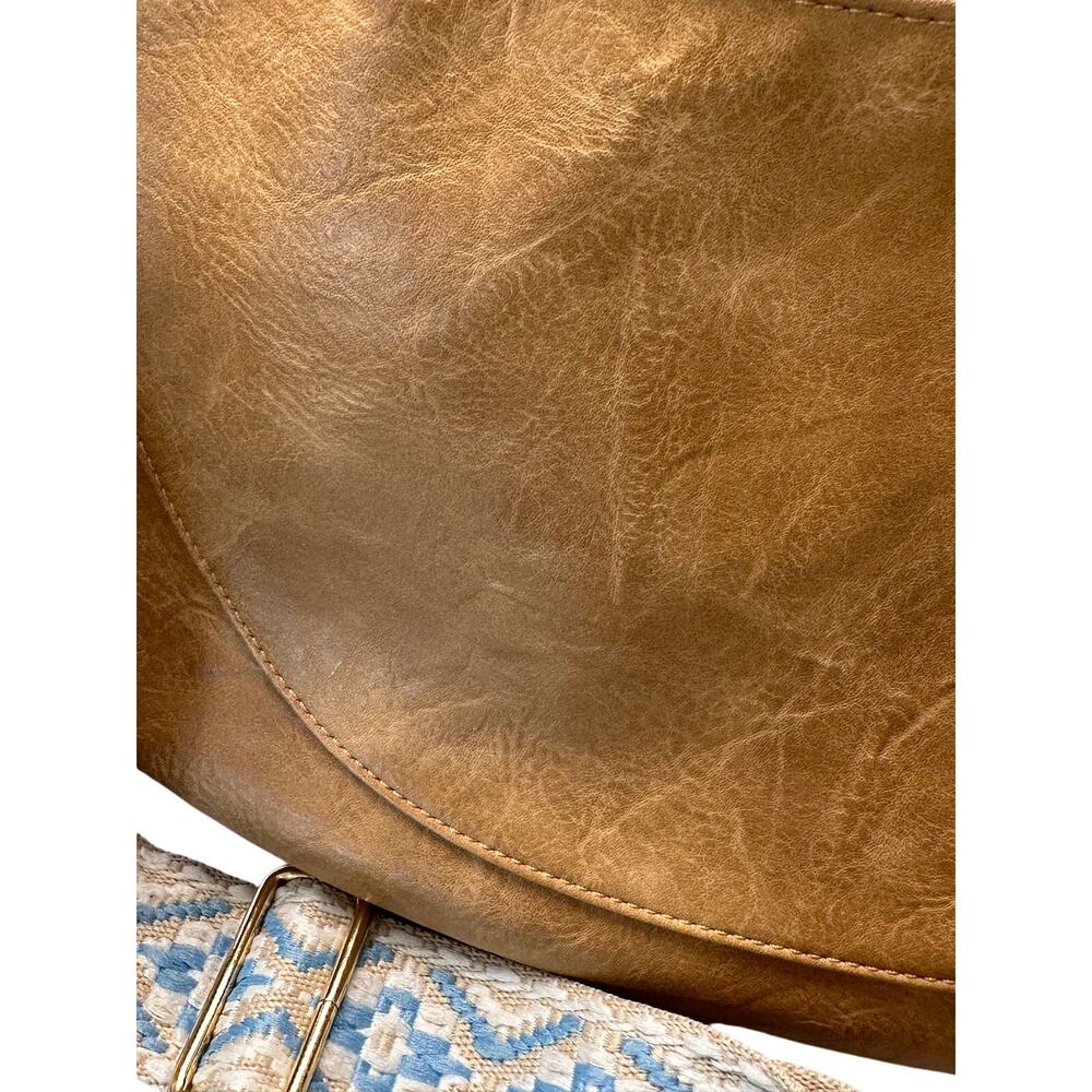 Shiraleah Alexia Camel Vegan Leather Bag w Aztec Strap NWT - Picture 3 of 7